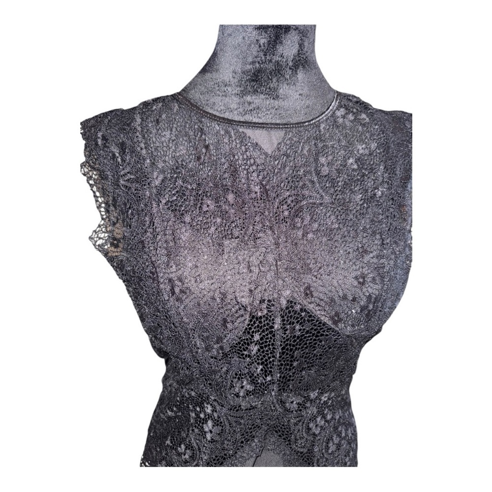 Lace sheer body suit with built in bra size large in black‎